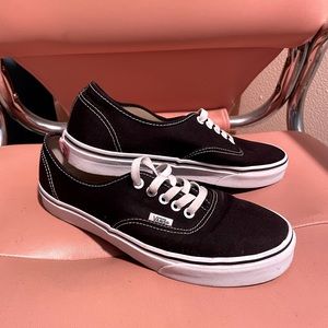 Vans Authentic Shoe men’s 8.5 women’s 10